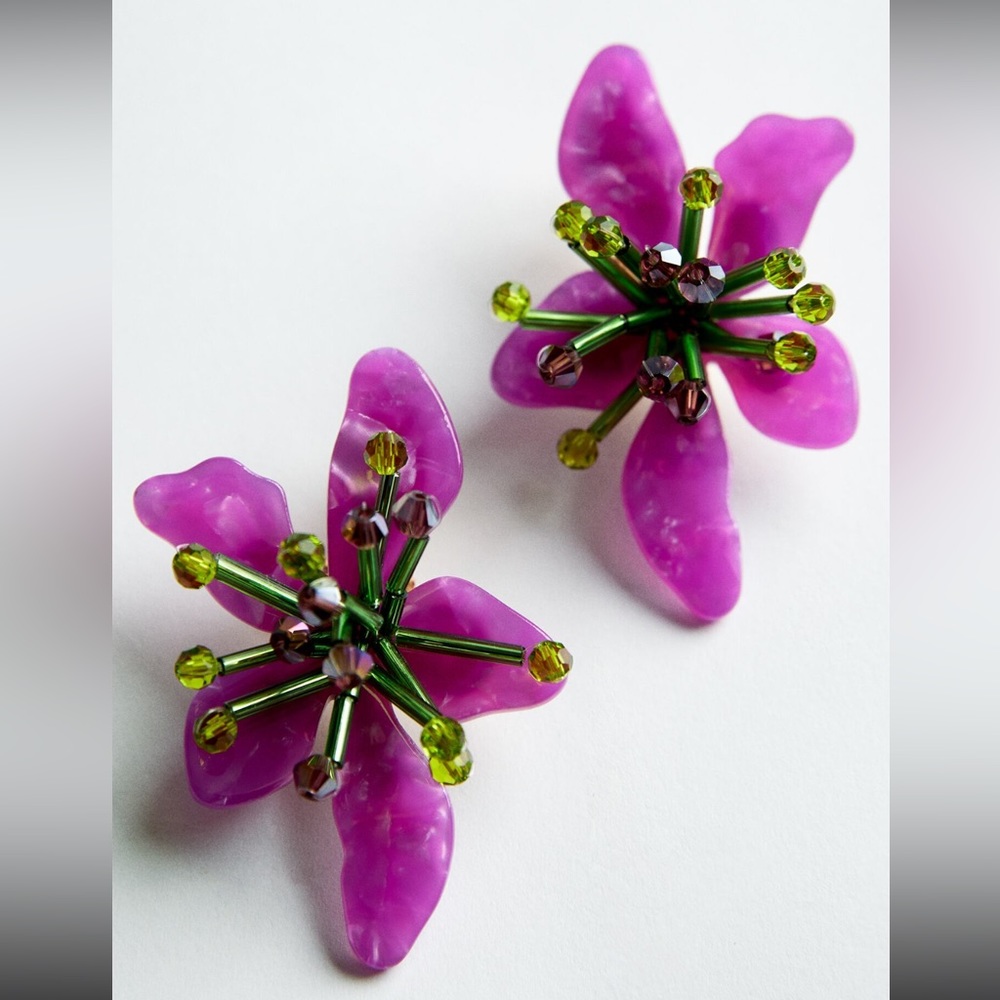 ZARA RESIN FLOWER EARRINGS